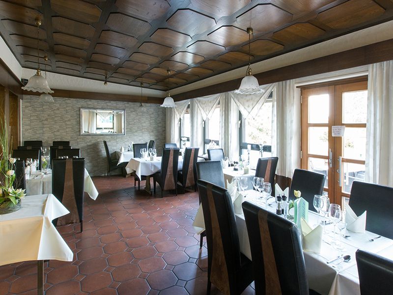 Hotel Restaurant Kupper Biergarten Eppenbrunn Pfälzerwald Erholungsgebiet Luftkurort Naturpark Nordvogesen Deutschland Frankreich Restaurant